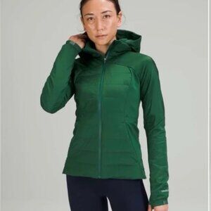 lululemon Women's Down for It All Jacket Size 4 Everglade Green